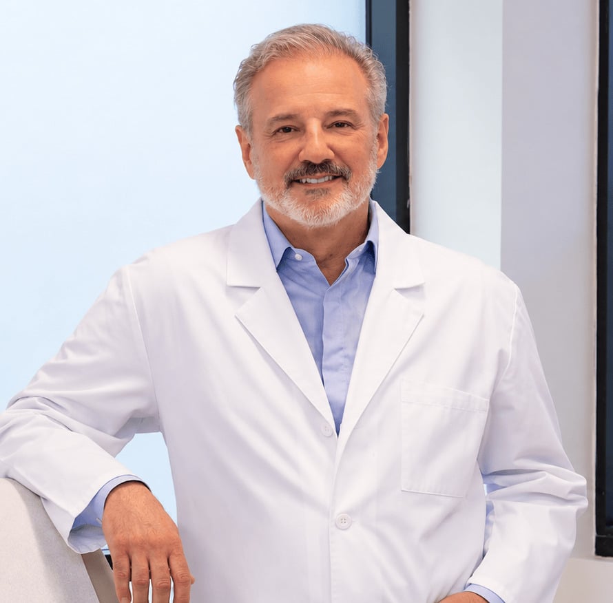 connecticut plastic surgeon dr reilly headshot